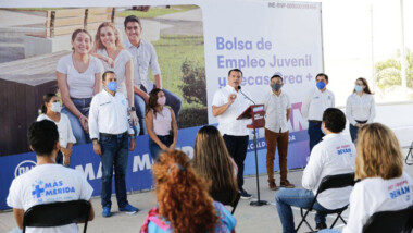 Presenta Renán, Bolsa de Trabajo Juvenil y Becas Crea+