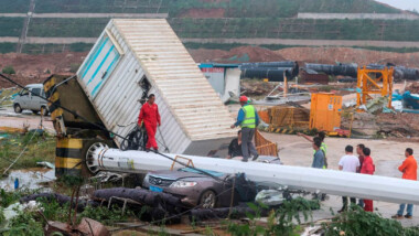 Tornado azota Wuhan y deja al menos 8 muertos