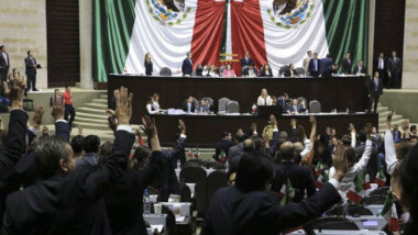 Morena, primera fuerza; pierde mayoría calificada
