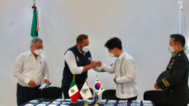 Embajada de Corea dona 10 mil cubrebocas al Ayuntamiento