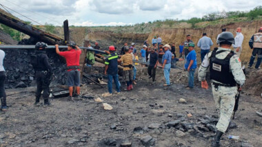 Rescataron cuerpo de uno de los mineros atrapados en Múzquiz, Coahuila