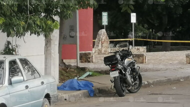 Muere en la vía pública a metros del Parque Ecológico de Poniente
