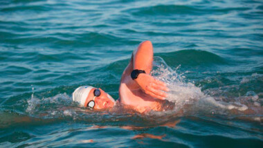 El yucateco Carlos Franco obtiene la Triple Corona de nado de aguas abiertas