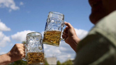 Estudio sugiere que tomar dos cervezas diarias reduce el riesgo de desarrollar diabetes