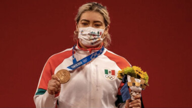 Aremi Fuentes quiso desde pequeña una medalla olímpica: ya tiene una de 245 kilos