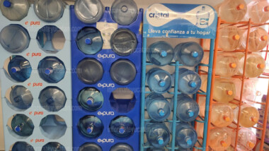 Aumenta el precio del agua purificada