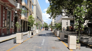 Acercarán paraderos y retirarán macetas del Centro Histórico