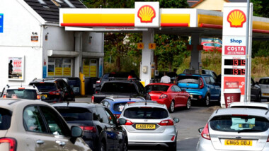 Reino Unido pone en alerta al ejército ante crisis por escasez de gasolina