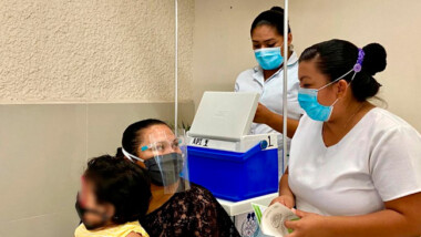Remarca IMSS Yucatán importancia de vacunación contra la poliomielitis para su prevención