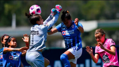 Técnicos de la Liga MX Femenil denuncian malas actitudes arbitrales