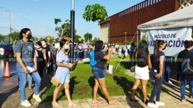 Aplicarán segunda dosis anticovid a jóvenes de 18 a 29 años de Mérida