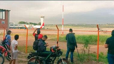 Dos policías y un civil muertos por dos explosiones en el aeropuerto de Cúcuta, Colombia