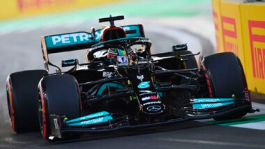 ‘Checo’ Pérez con altibajos en práctica de Arabia Saudita