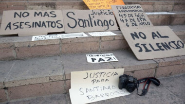 Ataques a periodistas en México, el más grave retroceso en décadas en derechos humanos: HRW