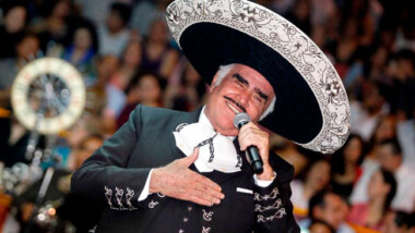 Televisa y Univision realizarán bioserie de Vicente Fernández
