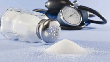 Consumir mucha sal, elevará tu presión arterial