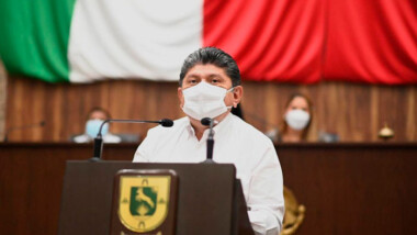 Proponen tarifa social en notarías y sanciones penales por delitos en el notariado