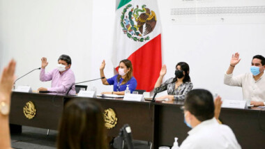 Continúan con el análisis y distribuyen diversas iniciativas en comisión de Puntos Constitucionales y Gobernación