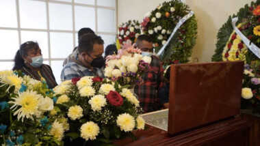 Denuncian amenazas en cobertura de funeral de periodista