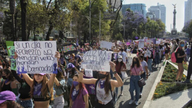 México feminicida: las manifestaciones en CDMX que convocaron por Debanhi y por las 10 mujeres asesinadas al día
