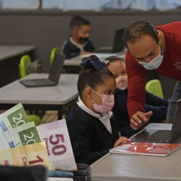Maestros en México ganan la mitad de lo pagado en EU o Canadá… y enseñan a doble de alumnos