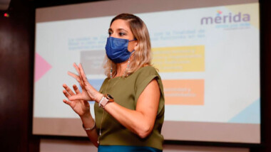 Funcionarias y funcionarios municipales presentan su declaración patrimonial y de intereses