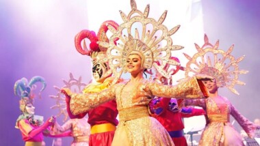 Inaugura Renán el Primer Encuentro Internacional de Carnavales en Mérida