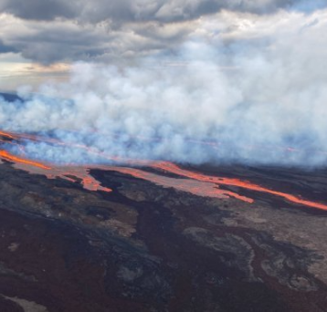 Tras casi 40 años de silencio, ha despertado el Mauna Loa, en la isla de Hawaii