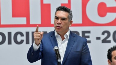 ‘Alito’ Moreno ‘madruga’ a priistas; aprueba reforma para mantenerse al frente del PRI hasta 2024