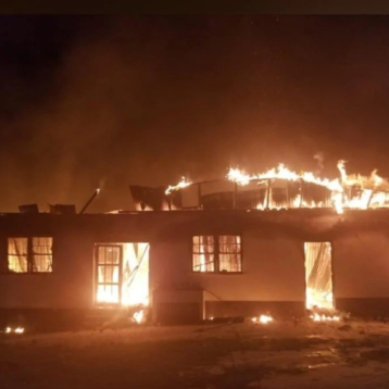 Colegiala provocó incendio que mató a 19 jóvenes en Guyana