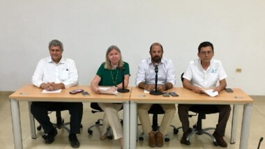 IP pide al gobierno de Vila reutilizar libros de texto