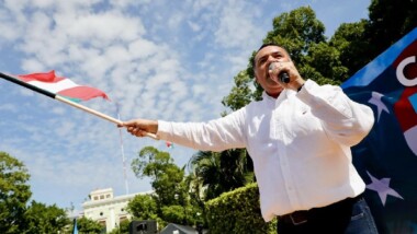 Renán inicia precampaña y llama a defender Yucatán del populismo