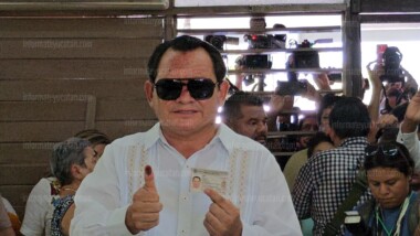 Accidentada votación de Huacho Díaz