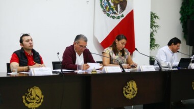 Convocan a funcionarios a explicar el presupuesto de la 4T