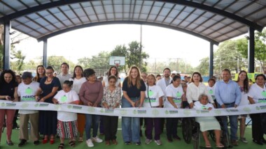 Cecilia Patrón inaugura nuevo Club para personas mayores