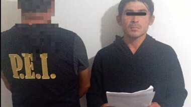 Detienen por prenderle fuego a lomito