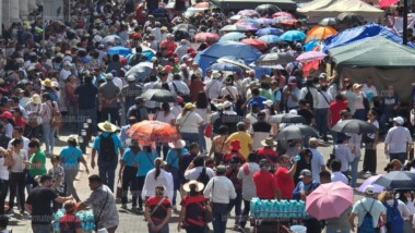 En Yucatán, marchan miles de maestros con la CNTE