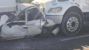 Conductor se salva de milagro de quedar prensado