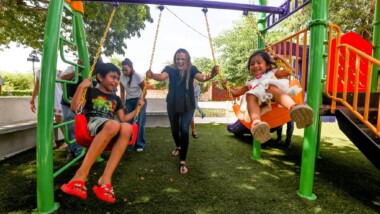 Cecilia Patrón entrega obras en comisarías