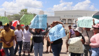 Protestan vecinos de Tixcacal por afectaciones de CEDIS de Maseca
