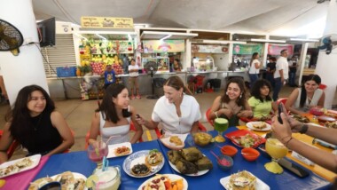 Beca Cecilia a estudiantes de gastronomía, viajarán a Portugal