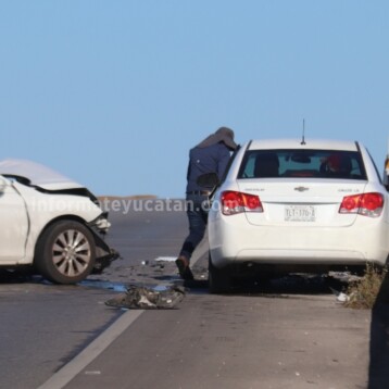 Chocan en el puente de la Mérida-Tetiz