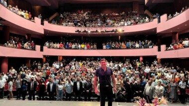 “Mujeres difíciles, Hombres complicados” del Dr. Lozano en Mérida
