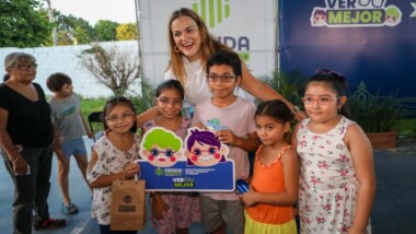 La Chula supera meta de entrega de lentes gratuitos