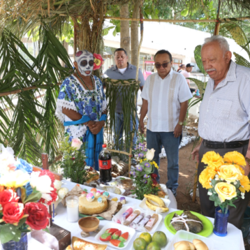 Realizan muestra de altares en el Cereso de Mérida