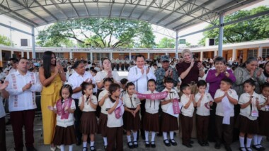 Estudiantes de la primaria Juan Crisóstomo Cano y Cano estrenan Domo