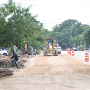 De sur a norte mejoran calles de Mérida