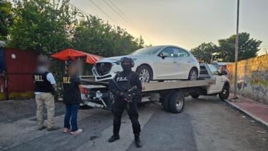 Aseguran vehículo de Gladys “N”, joven que atropelló a motociclistas