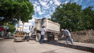 Supervisan bacheo de la 4T en el sur