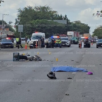 Motociclista muere arrollado en el Periférico de Mérida